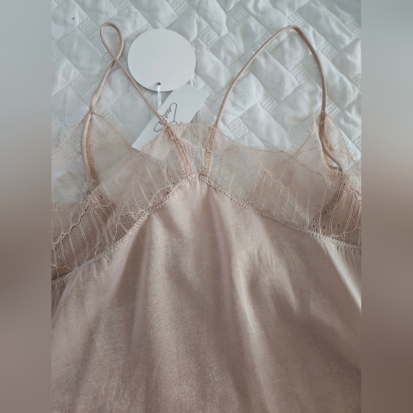 NEW Storia Womens Small Beige Keep it Simple Lace Camisole Tank Top Racerback - Picture 7 of 15